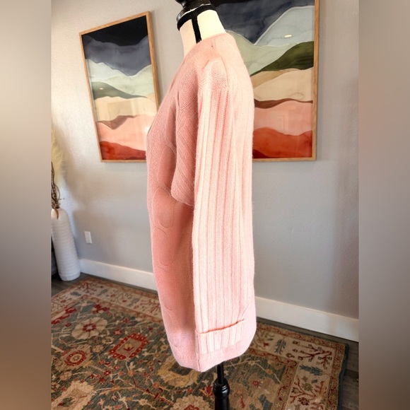 The Limited Soft Pink V-Neck Sweater - Picture 5 of 9